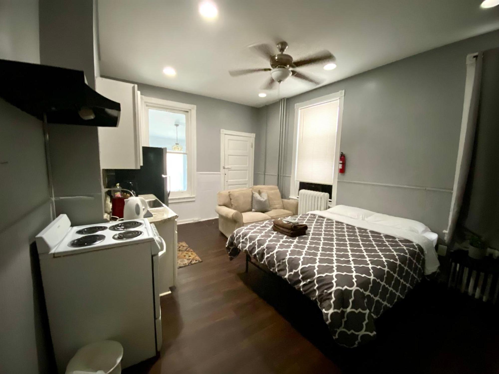 Legacy - Spring Garden University City Philadelphia Room photo
